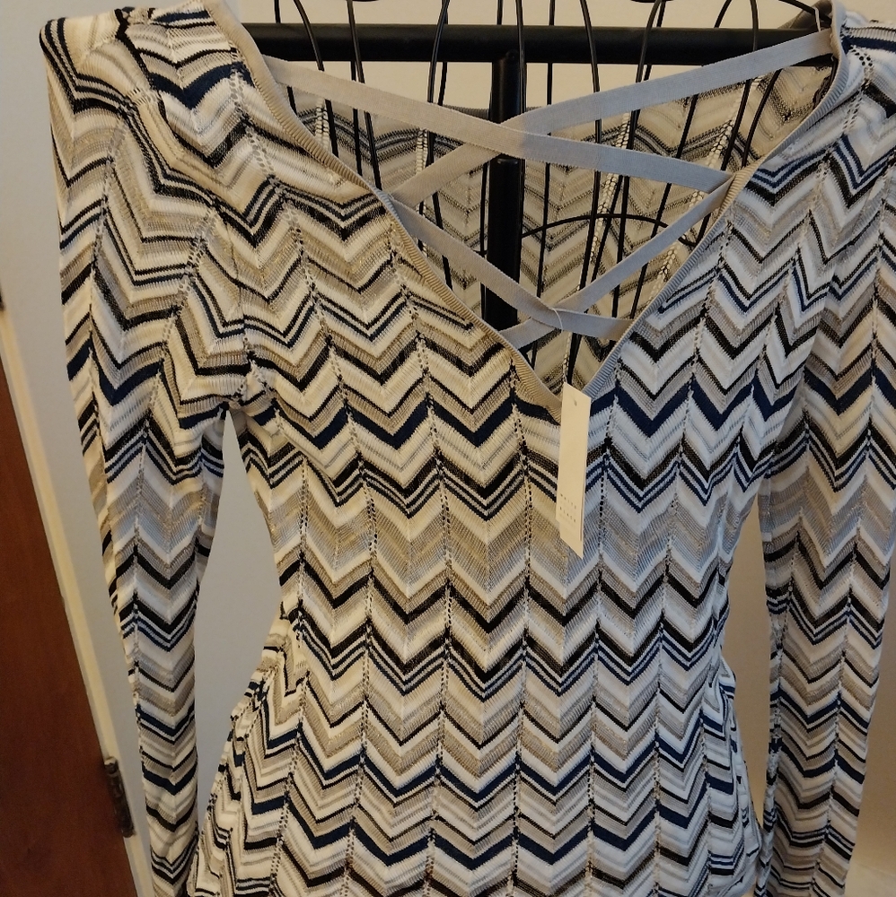 NWT White House Black Market top Size M